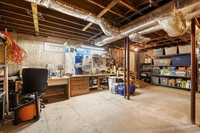 152 Dracut Road, Hudson, NH 03051