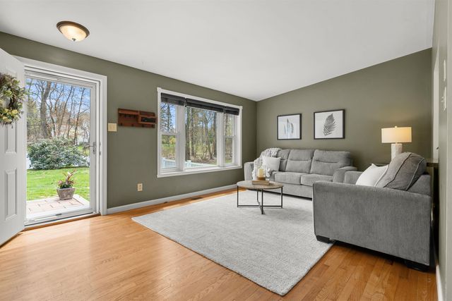 152 Dracut Road, Hudson, NH 03051