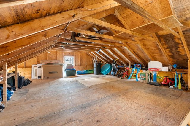 152 Dracut Road, Hudson, NH 03051