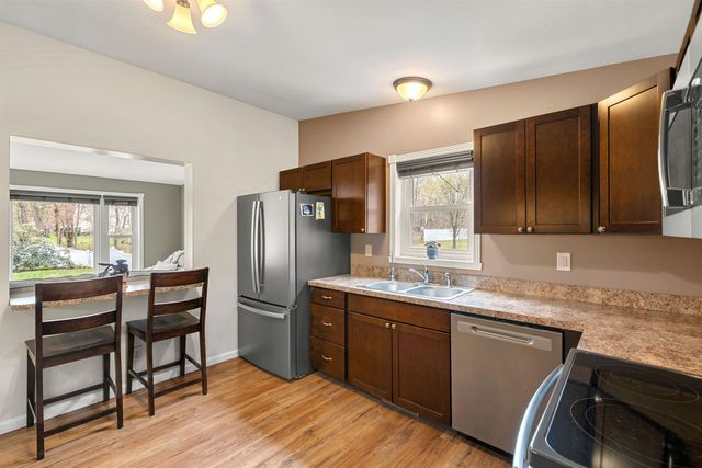 152 Dracut Road, Hudson, NH 03051