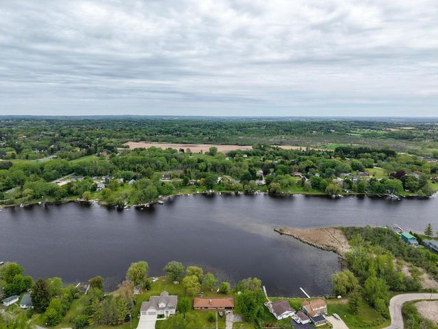 3468 S Shore DRIVE, Hubertus, WI 53033