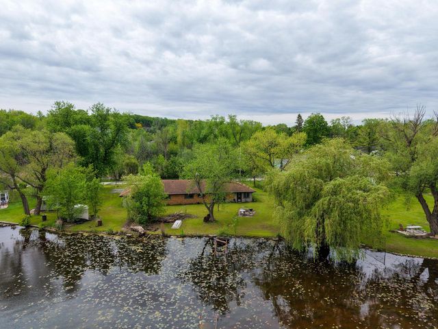3468 S Shore DRIVE, Hubertus, WI 53033