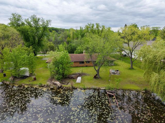 3468 S Shore DRIVE, Hubertus, WI 53033