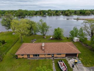 3468 S Shore DRIVE, Hubertus, WI 53033