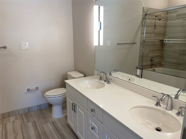1514 E 15th Street 23, Plano, TX 75074