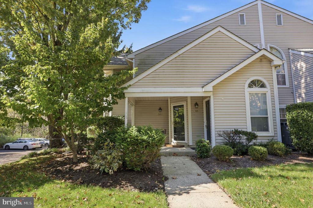 507 HERITAGE PL #4, SOUTHAMPTON, PA 18966 — photo 2