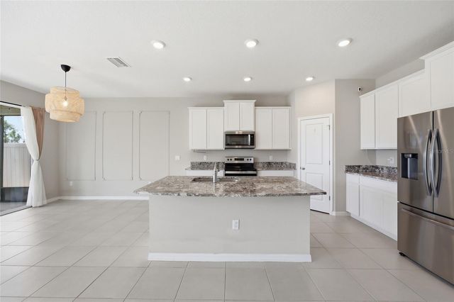 1516 TROPICAL OASIS AVENUE, Plant City, FL 33565