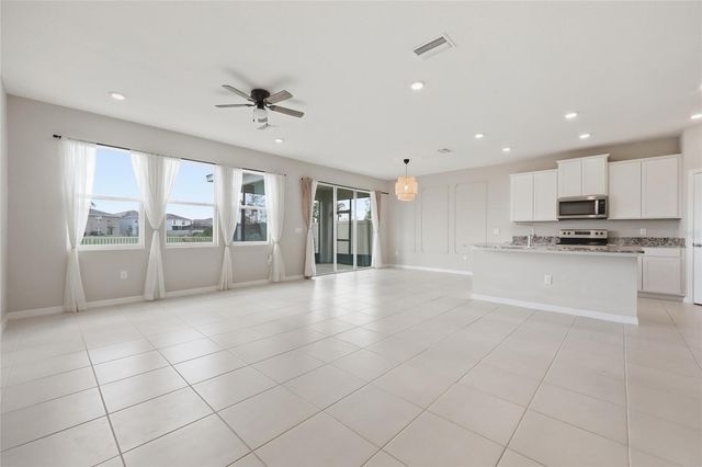 1516 TROPICAL OASIS AVENUE, Plant City, FL 33565