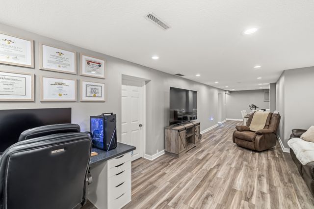 525 S 5th Street, Carlisle, IA 50047