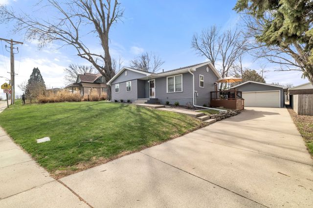 525 S 5th Street, Carlisle, IA 50047