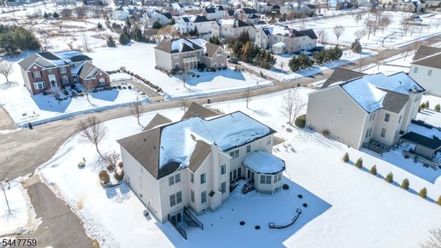 4 Heitz Ln, Hillsborough Twp., NJ 08844