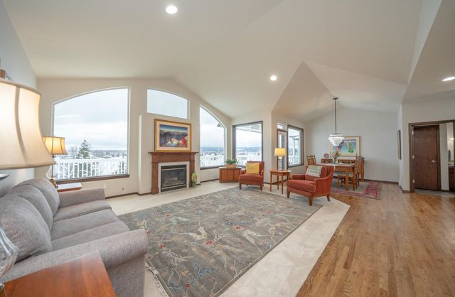 1211 N Lancashire Ln, Liberty Lake, WA 99019