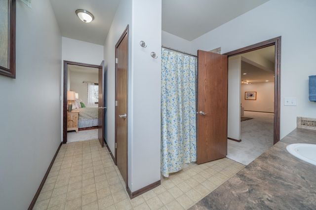 1211 N Lancashire Ln, Liberty Lake, WA 99019