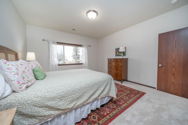 1211 N Lancashire Ln, Liberty Lake, WA 99019