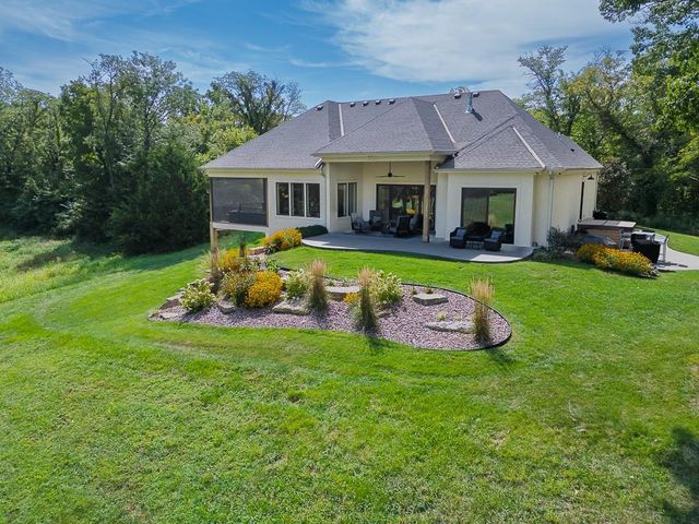 10000 Hollingsworth Road, Kansas City, KS 66109