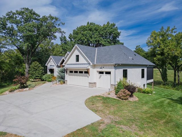 10000 Hollingsworth Road, Kansas City, KS 66109