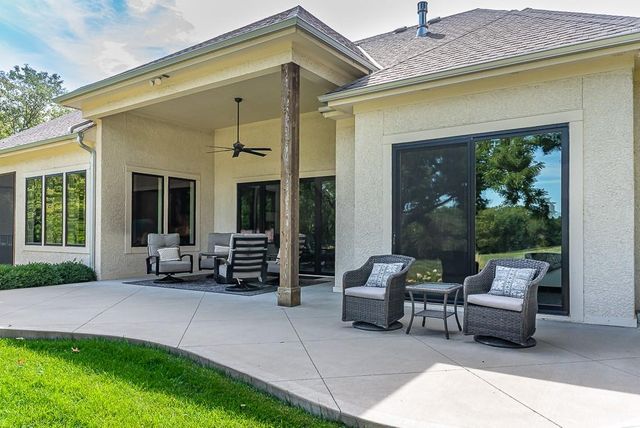 10000 Hollingsworth Road, Kansas City, KS 66109