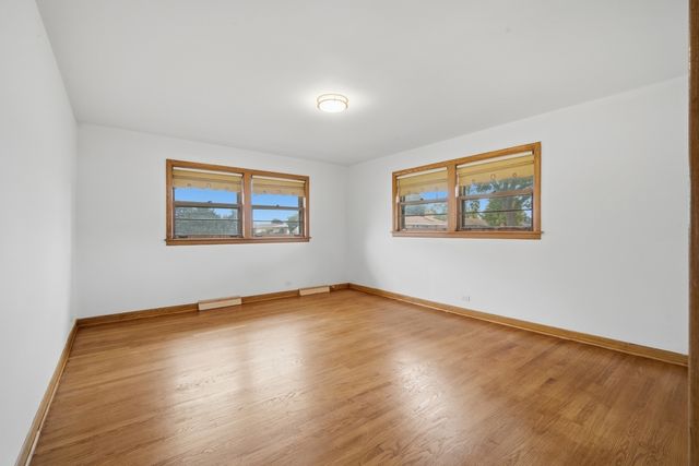 8001 W Balmoral Avenue, Chicago, IL 60656