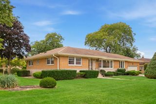 8001 W Balmoral Avenue, Chicago, IL 60656