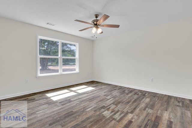 655 North Caswell Street, Glennville, GA 30427