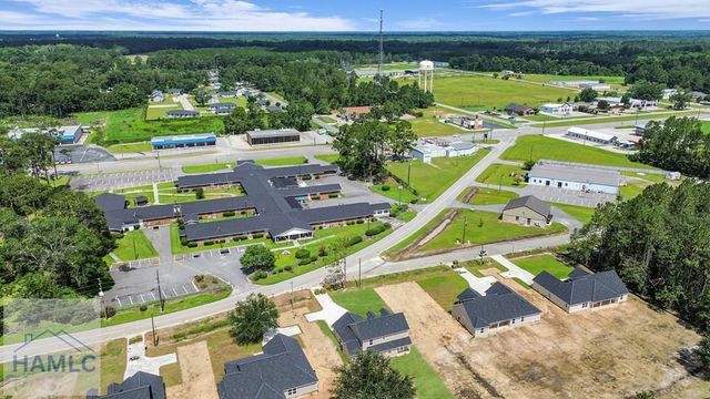 655 North Caswell Street, Glennville, GA 30427