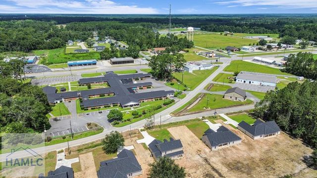 655 North Caswell Street, Glennville, GA 30427