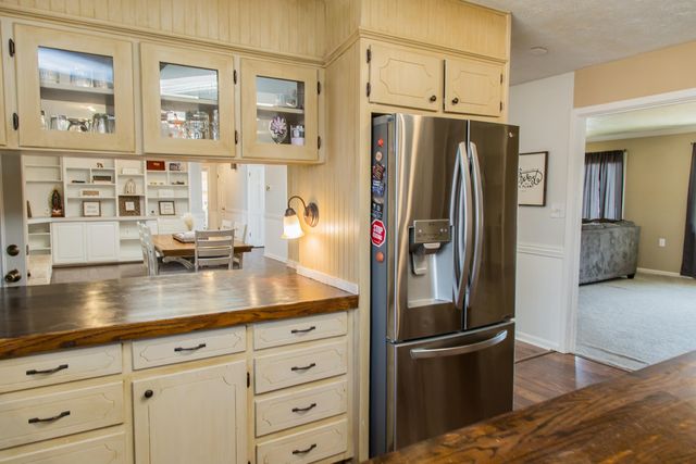 1106 Amarillo Street, Plainview, TX 79072