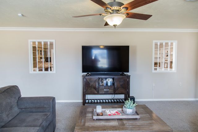 1106 Amarillo Street, Plainview, TX 79072