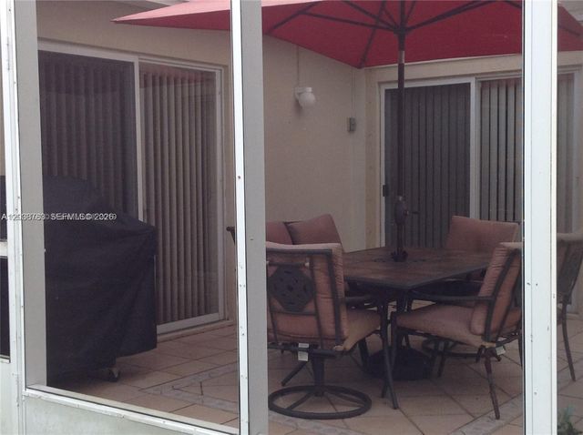 1440 Canary Island Dr 1440, Weston, FL 33327