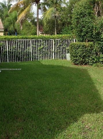 1440 Canary Island Dr 1440, Weston, FL 33327