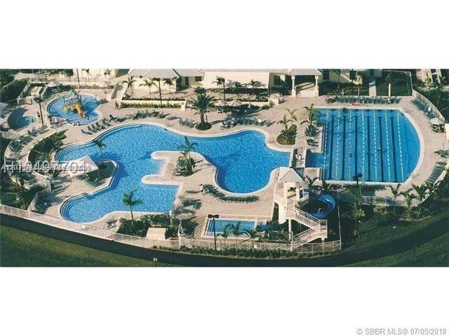 1440 Canary Island Dr 1440, Weston, FL 33327