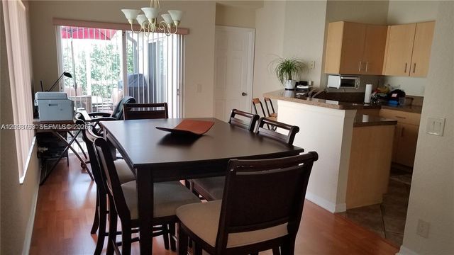1440 Canary Island Dr 1440, Weston, FL 33327