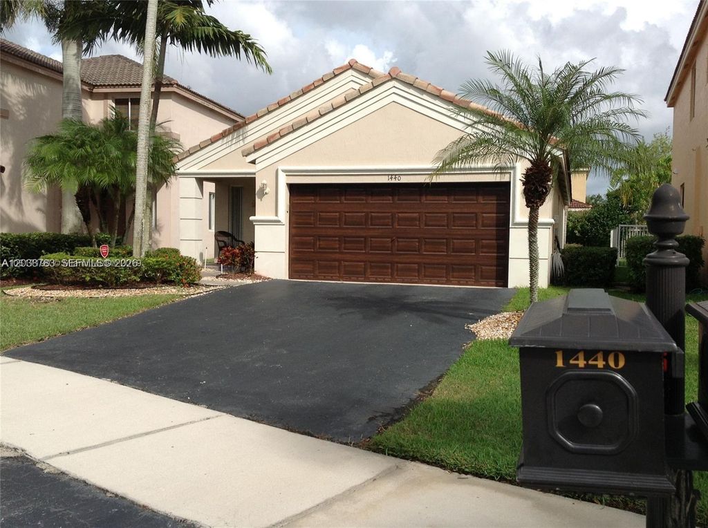 1440 Canary Island Dr 1440, Weston, FL 33327