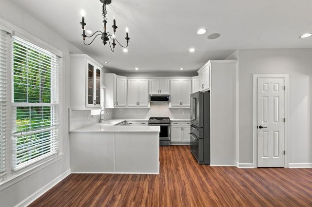 512 Crofton Park Ln, Franklin, TN 37069