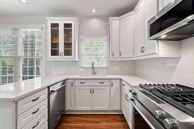 512 Crofton Park Ln, Franklin, TN 37069