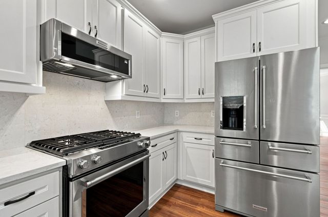 512 Crofton Park Ln, Franklin, TN 37069