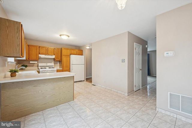 25 RUTH RD, Brookhaven, PA 19015