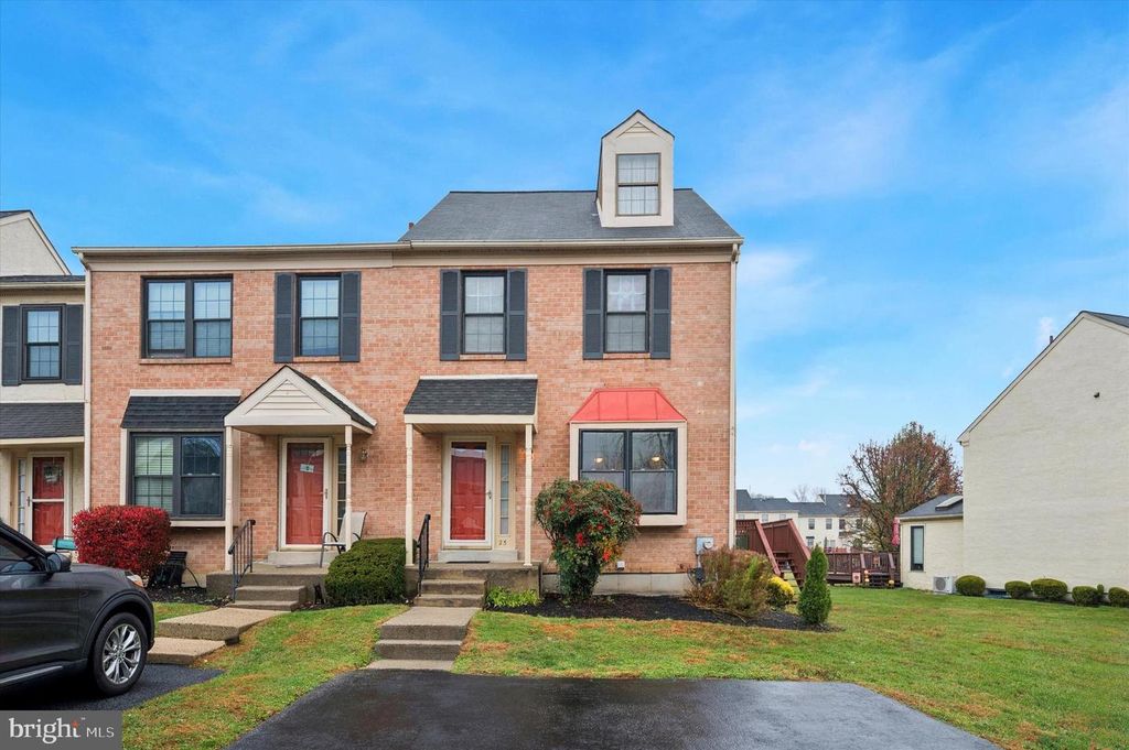 25 RUTH RD, Brookhaven, PA 19015