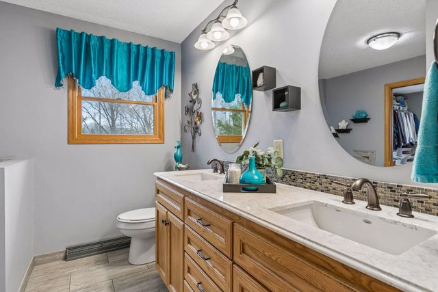 23800 Elmcrest Avenue N, Forest Lake, MN 55025