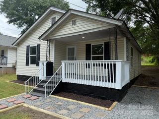 1612 W Mcfarland Avenue, Gastonia, NC 28052