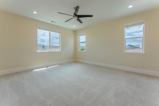 552 Cadiz Drive, Hollister, CA 95023