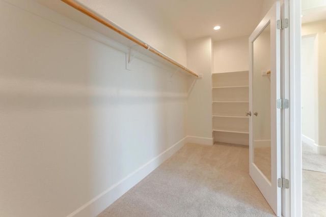 552 Cadiz Drive, Hollister, CA 95023