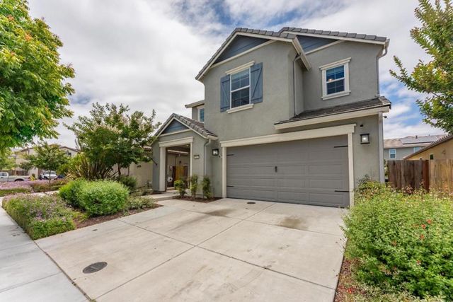 552 Cadiz Drive, Hollister, CA 95023