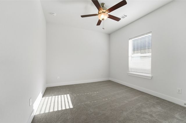 800 Tompkins Ln, Gallatin, TN 37066