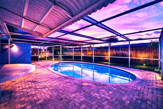 7904 Plantation Blvd, Miramar, FL 33023