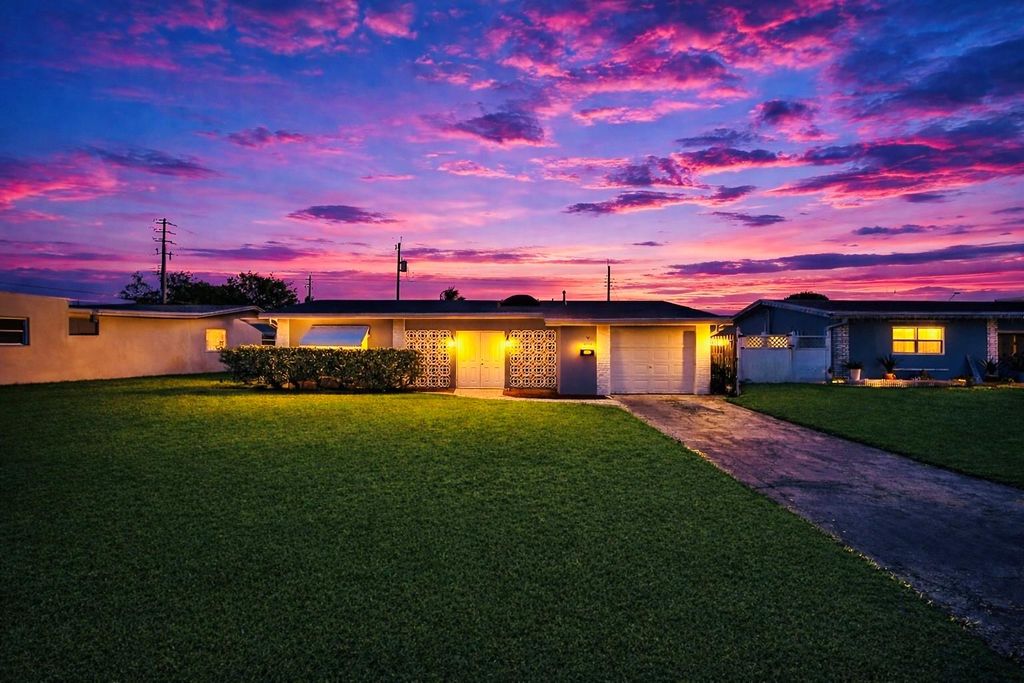 7904 Plantation Blvd, Miramar, FL 33023