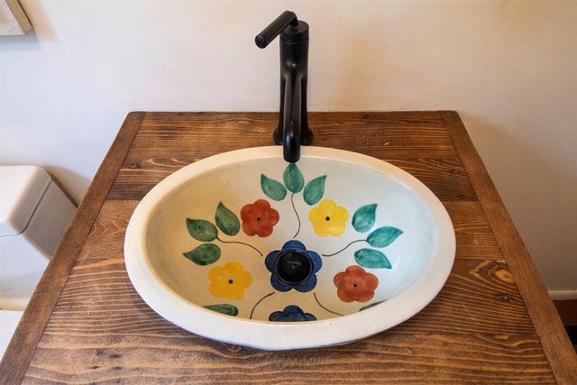 412 Camino Cabra, Santa Fe, NM 87505