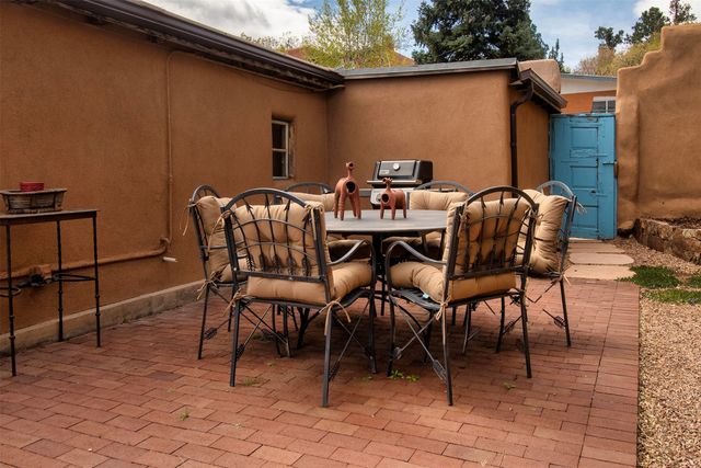 412 Camino Cabra, Santa Fe, NM 87505
