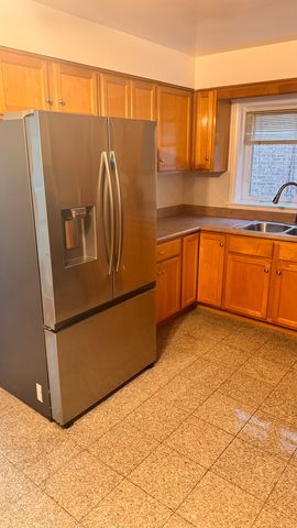 5501 N California Avenue 1N, Chicago, IL 60625