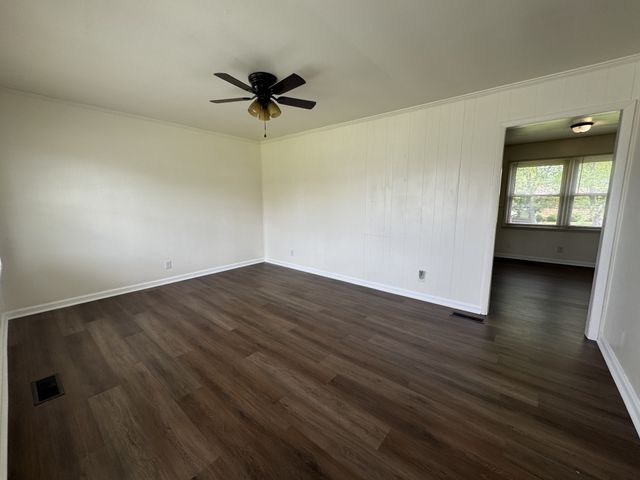 218 Cherry Ln, Mcminnville, TN 37110